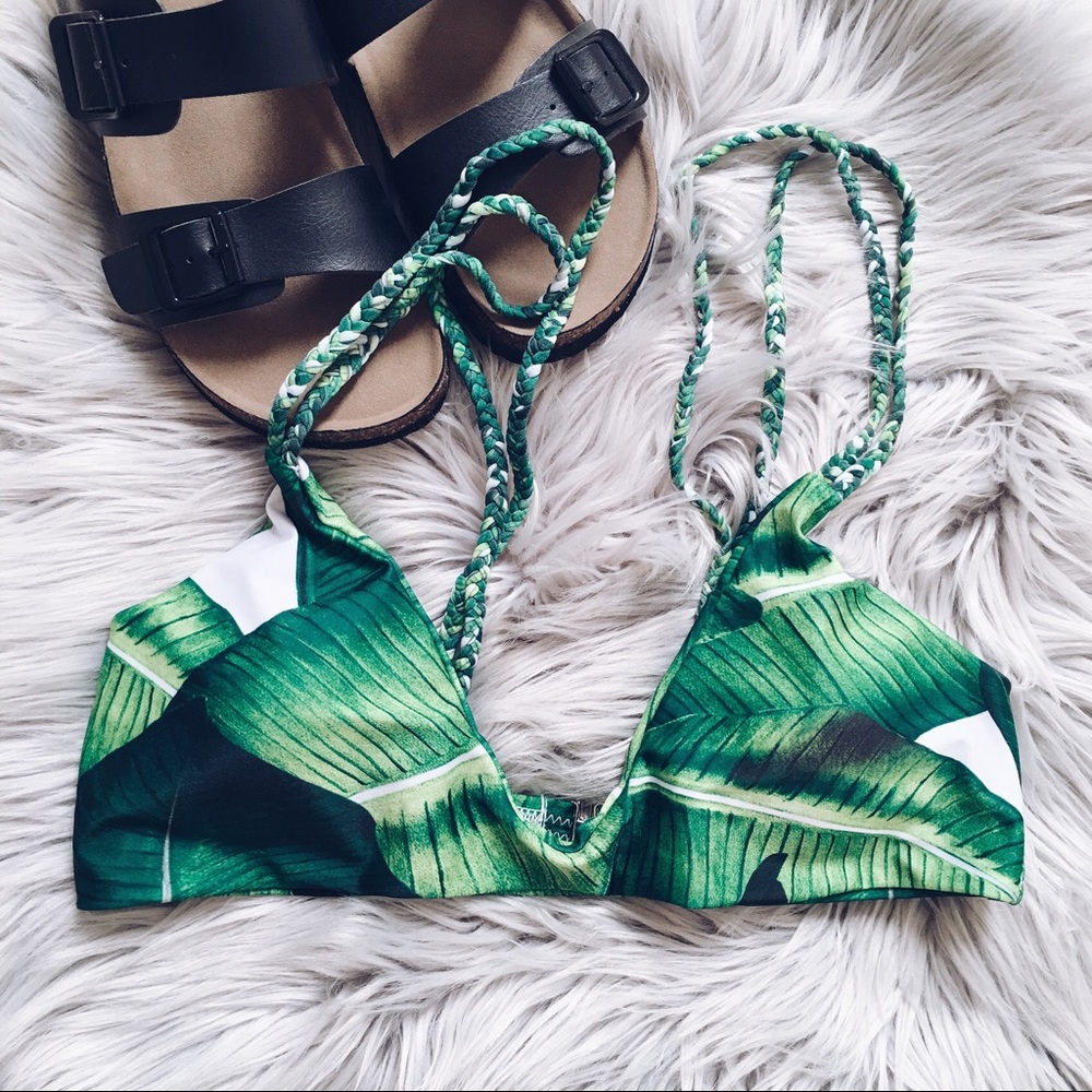 Tropical Printed Bikini Top {medium}